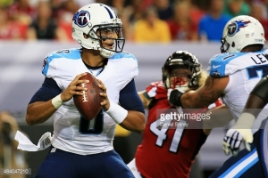 484047210-marcus-mariota-of-the-tennessee-titans-drops-gettyimages