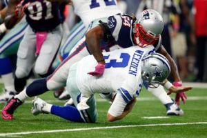 Hightower sacks Weeden in Patriots 30-6 blowout of Dallas (Photo: USA/Today)